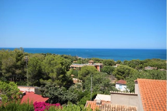 Villa in Denia(Las Rotas) zu verkaufen, Wohnfläche 140 m², Baujahr 1984, + Ofen, Grundstück 1360 m², 4 Schlafzimmer, 3 Badezimmer, ref.: 2-3616-1