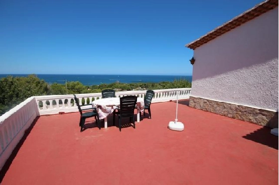 Villa in Denia(Las Rotas) zu verkaufen, Wohnfläche 140 m², Baujahr 1984, + Ofen, Grundstück 1360 m², 4 Schlafzimmer, 3 Badezimmer, ref.: 2-3616-23