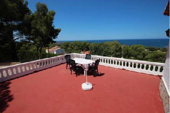 Villa in Denia(Las Rotas) zu verkaufen, Wohnfläche 140 m², Baujahr 1984, + Ofen, Grundstück 1360 m², 4 Schlafzimmer, 3 Badezimmer, ref.: 2-3616-4