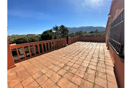 Finca in Denia zu verkaufen, Wohnfläche 450 m², Baujahr 1985, + Ofen, Klimaanlage, Grundstück 17000 m², 8 Schlafzimmer, 4 Badezimmer, Pool, ref.: SC-T0617-34