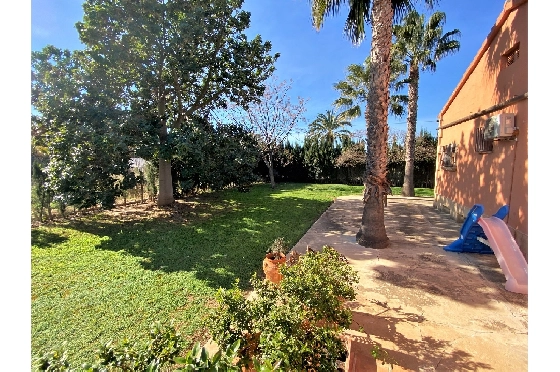 Finca in Denia zu verkaufen, Wohnfläche 450 m², Baujahr 1985, + Ofen, Klimaanlage, Grundstück 17000 m², 8 Schlafzimmer, 4 Badezimmer, Pool, ref.: SC-T0617-39