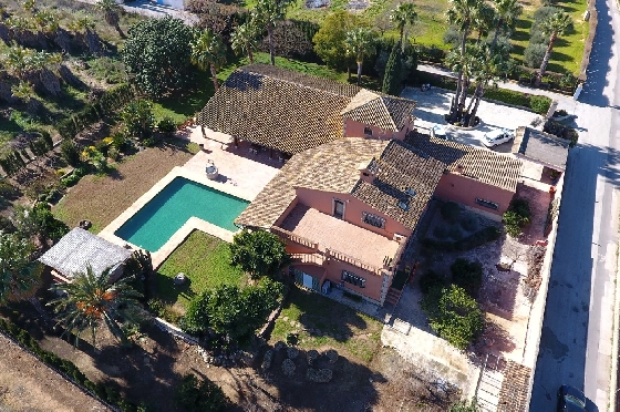 Finca in Denia zu verkaufen, Wohnfläche 450 m², Baujahr 1985, + Ofen, Klimaanlage, Grundstück 17000 m², 8 Schlafzimmer, 4 Badezimmer, Pool, ref.: SC-T0617-41