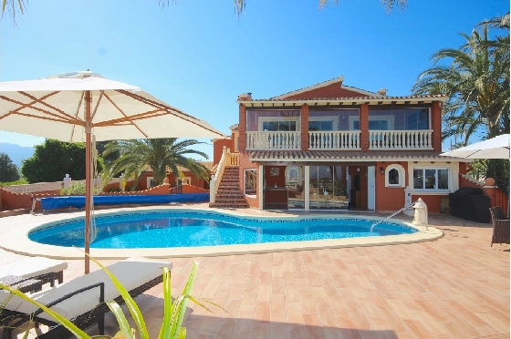 Villa in Denia(Beniadla) zu verkaufen, Wohnfläche 320 m², Baujahr 1976, Zustand gepflegt, + Zentralheizung, Klimaanlage, Grundstück 1600 m², 4 Schlafzimmer, 4 Badezimmer, Pool, ref.: AS-0617-36