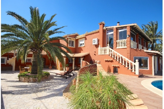 Villa in Denia(Beniadla) zu verkaufen, Wohnfläche 320 m², Baujahr 1976, Zustand gepflegt, + Zentralheizung, Klimaanlage, Grundstück 1600 m², 4 Schlafzimmer, 4 Badezimmer, Pool, ref.: AS-0617-43