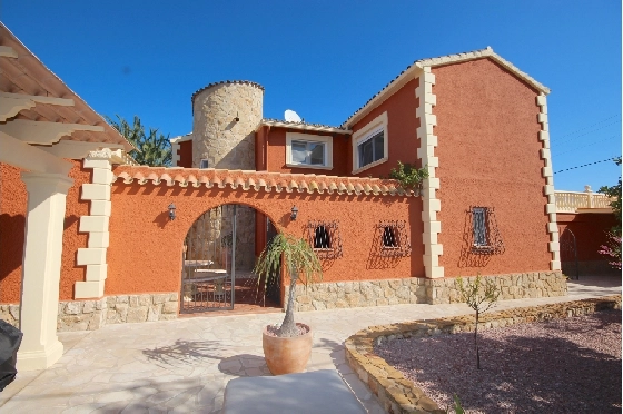 Villa in Denia(Beniadla) zu verkaufen, Wohnfläche 320 m², Baujahr 1976, Zustand gepflegt, + Zentralheizung, Klimaanlage, Grundstück 1600 m², 4 Schlafzimmer, 4 Badezimmer, Pool, ref.: AS-0617-52