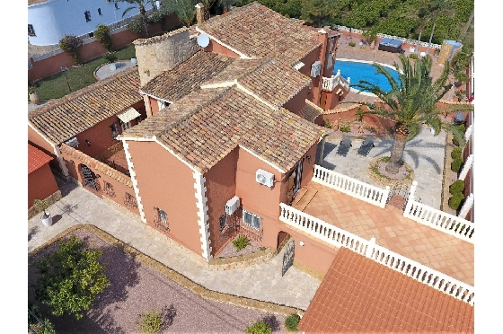 Villa in Denia(Beniadla) zu verkaufen, Wohnfläche 320 m², Baujahr 1976, Zustand gepflegt, + Zentralheizung, Klimaanlage, Grundstück 1600 m², 4 Schlafzimmer, 4 Badezimmer, Pool, ref.: AS-0617-61