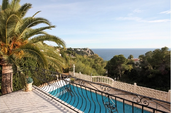 Villa in Javea(Benidos) zu verkaufen, Wohnfläche 490 m², Baujahr 1998, Zustand gepflegt, + Zentralheizung, Klimaanlage, Grundstück 950 m², 7 Schlafzimmer, 6 Badezimmer, Pool, ref.: ER-5017-MJ-2