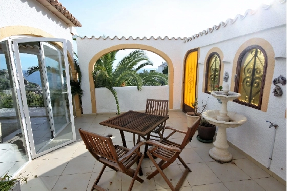 Villa in Javea(Benidos) zu verkaufen, Wohnfläche 490 m², Baujahr 1998, Zustand gepflegt, + Zentralheizung, Klimaanlage, Grundstück 950 m², 7 Schlafzimmer, 6 Badezimmer, Pool, ref.: ER-5017-MJ-28