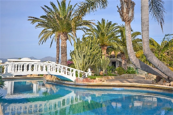 Villa in Calpe(Empedrola) zu verkaufen, Wohnfläche 874 m², Baujahr 1982, Zustand gepflegt, + Fussbodenheizung, Klimaanlage, Grundstück 5580 m², 16 Schlafzimmer, 10 Badezimmer, Pool, ref.: AS-0318-18