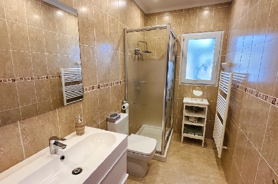 Villa in Beniarbeig zu verkaufen, Wohnfläche 148 m², Baujahr 2004, Zustand gepflegt, + Fussbodenheizung, Klimaanlage, Grundstück 918 m², 3 Schlafzimmer, 2 Badezimmer, Pool, ref.: SC-T0624-20