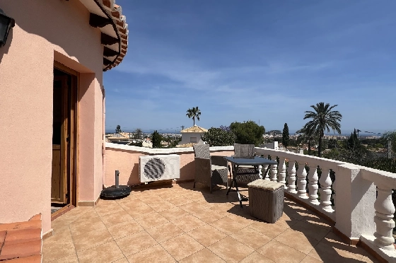 Villa in Denia(La Pedrera) zu verkaufen, Wohnfläche 233 m², Baujahr 1990, Zustand gepflegt, + Zentralheizung, Klimaanlage, Grundstück 800 m², 3 Schlafzimmer, 3 Badezimmer, Pool, ref.: SC-T0524-29