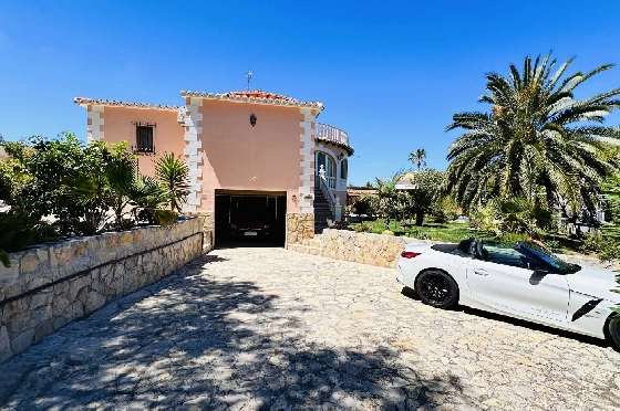 Villa in Denia(La Pedrera) zu verkaufen, Wohnfläche 233 m², Baujahr 1990, Zustand gepflegt, + Zentralheizung, Klimaanlage, Grundstück 800 m², 3 Schlafzimmer, 3 Badezimmer, Pool, ref.: SC-T0524-40