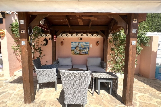 Villa in Denia(La Pedrera) zu verkaufen, Wohnfläche 233 m², Baujahr 1990, Zustand gepflegt, + Zentralheizung, Klimaanlage, Grundstück 800 m², 3 Schlafzimmer, 3 Badezimmer, Pool, ref.: SC-T0524-7