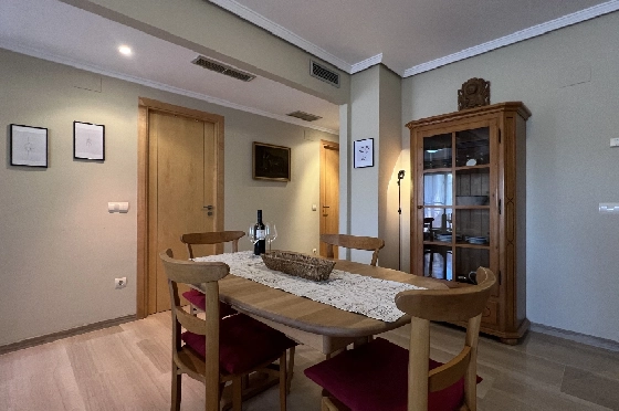 Apartment in Denia(Centro) zur Ferienvermietung, Wohnfläche 84 m², Zustand gepflegt, + KLIMA, Klimaanlage, 1 Schlafzimmer, 2 Badezimmer, Pool, ref.: T-1318-14