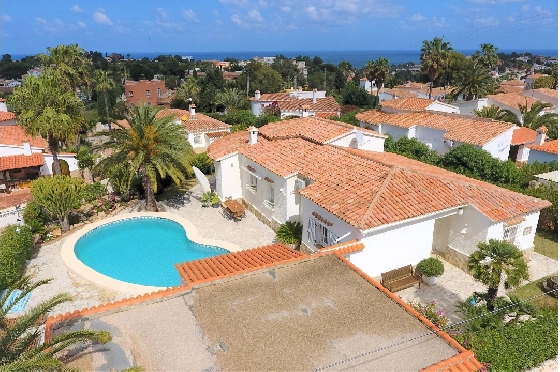 Villa in Denia(Montgo) zu verkaufen, Wohnfläche 163 m², Baujahr 1981, + Zentralheizung, Klimaanlage, Grundstück 809 m², 3 Schlafzimmer, 2 Badezimmer, Pool, ref.: HD-0619-1