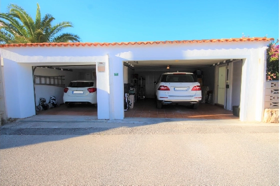 Villa in Denia(Montgo) zu verkaufen, Wohnfläche 163 m², Baujahr 1981, + Zentralheizung, Klimaanlage, Grundstück 809 m², 3 Schlafzimmer, 2 Badezimmer, Pool, ref.: HD-0619-20