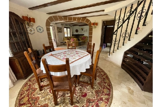 Villa in Denia(Don Quijote I) zu verkaufen, Wohnfläche 154 m², Baujahr 1983, Zustand gepflegt, + Zentralheizung, Klimaanlage, Grundstück 918 m², 3 Schlafzimmer, 2 Badezimmer, Pool, ref.: SC-T1121-10