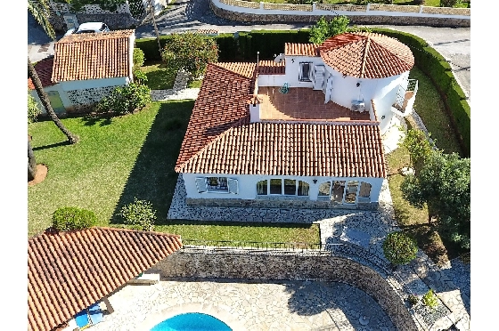 Villa in Denia(Don Quijote I) zu verkaufen, Wohnfläche 154 m², Baujahr 1983, Zustand gepflegt, + Zentralheizung, Klimaanlage, Grundstück 918 m², 3 Schlafzimmer, 2 Badezimmer, Pool, ref.: SC-T1121-25