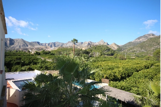 Finca in Gandia  zu verkaufen, Wohnfläche 340 m², Zustand gepflegt, + Ofen, Grundstück 2285 m², 5 Schlafzimmer, 3 Badezimmer, Pool, ref.: Lo-5019-19