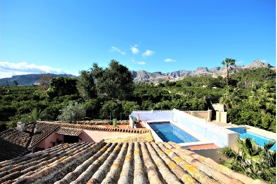 Finca in Gandia  zu verkaufen, Wohnfläche 340 m², Zustand gepflegt, + Ofen, Grundstück 2285 m², 5 Schlafzimmer, 3 Badezimmer, Pool, ref.: Lo-5019-2