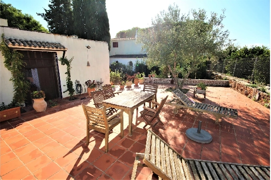 Finca in Gandia  zu verkaufen, Wohnfläche 340 m², Zustand gepflegt, + Ofen, Grundstück 2285 m², 5 Schlafzimmer, 3 Badezimmer, Pool, ref.: Lo-5019-4