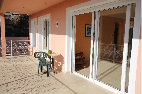 Villa in Calpe(Oltamar) zu verkaufen, Wohnfläche 278 m², Baujahr 2010, Grundstück 980 m², 3 Schlafzimmer, 4 Badezimmer, ref.: JB-0420-70