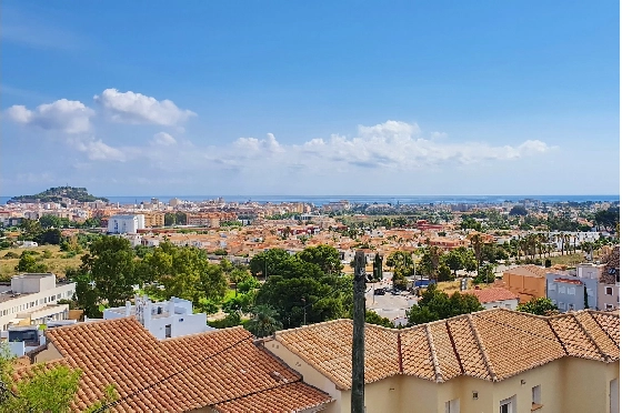 Eck-Reihenhaus in Denia(Pedrera) zu verkaufen, Wohnfläche 108 m², Baujahr 2016, Zustand neuwertig, + Zentralheizung, Grundstück 191 m², 2 Schlafzimmer, 2 Badezimmer, Pool, ref.: SC-RV0120-33