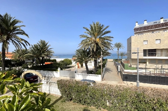 Villa in Denia zu verkaufen, Wohnfläche 150 m², Baujahr 1984, Zustand gepflegt, + Zentralheizung, Klimaanlage, Grundstück 850 m², 3 Schlafzimmer, 3 Badezimmer, Pool, ref.: AS-1020-15