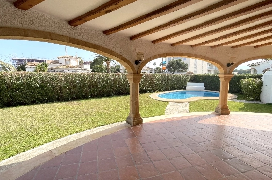 Villa in Denia zu verkaufen, Wohnfläche 150 m², Baujahr 1984, Zustand gepflegt, + Zentralheizung, Klimaanlage, Grundstück 850 m², 3 Schlafzimmer, 3 Badezimmer, Pool, ref.: AS-1020-19