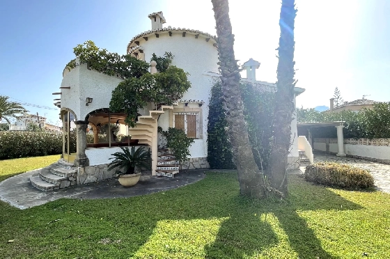 Villa in Denia zu verkaufen, Wohnfläche 150 m², Baujahr 1984, Zustand gepflegt, + Zentralheizung, Klimaanlage, Grundstück 850 m², 3 Schlafzimmer, 3 Badezimmer, Pool, ref.: AS-1020-8