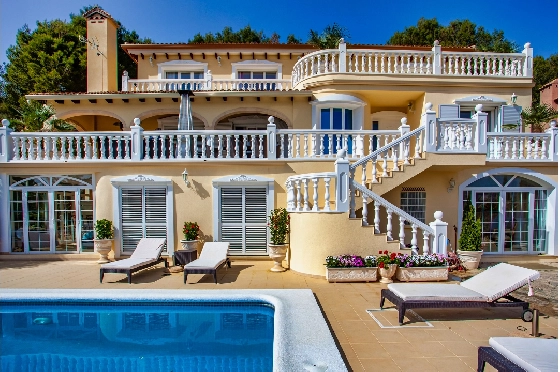 Villa in Denia-La Sella(Pedreguer) zu verkaufen, Wohnfläche 400 m², Baujahr 2001, Zustand neuwertig, + Zentralheizung, Klimaanlage, Grundstück 1386 m², 6 Schlafzimmer, 6 Badezimmer, Pool, ref.: GC-0521-33