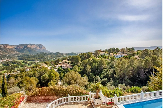 Villa in Denia-La Sella(Pedreguer) zu verkaufen, Wohnfläche 400 m², Baujahr 2001, Zustand neuwertig, + Zentralheizung, Klimaanlage, Grundstück 1386 m², 6 Schlafzimmer, 6 Badezimmer, Pool, ref.: GC-0521-35