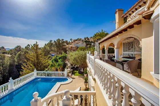 Villa in Denia-La Sella(Pedreguer) zu verkaufen, Wohnfläche 400 m², Baujahr 2001, Zustand neuwertig, + Zentralheizung, Klimaanlage, Grundstück 1386 m², 6 Schlafzimmer, 6 Badezimmer, Pool, ref.: GC-0521-5