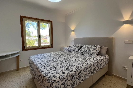 Villa in Denia zur Ferienvermietung, Wohnfläche 140 m², Baujahr 1990, Zustand gepflegt, + KLIMA, Klimaanlage, Grundstück 800 m², 3 Schlafzimmer, 3 Badezimmer, Pool, ref.: T-0423-10