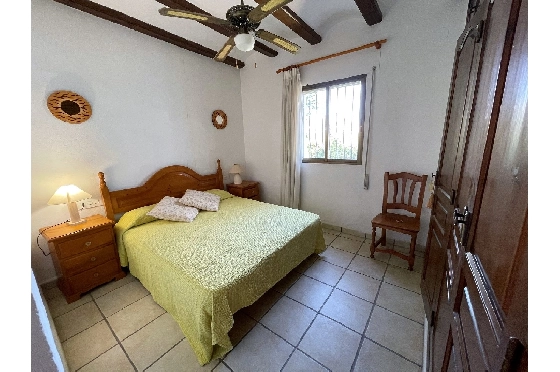 Strandhaus in Denia(Las Marinas) zu verkaufen, Wohnfläche 240 m², Baujahr 1984, + Ofen, Klimaanlage, Grundstück 843 m², 5 Schlafzimmer, 3 Badezimmer, Pool, ref.: SC-D0721-8