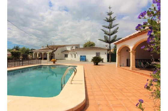 Villa in Javea(Valls) zu verkaufen, Wohnfläche 361 m², Klimaanlage, Grundstück 1561 m², 5 Schlafzimmer, 3 Badezimmer, ref.: BP-4004JAV-1