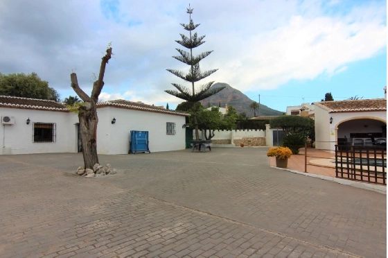 Villa in Javea(Valls) zu verkaufen, Wohnfläche 361 m², Klimaanlage, Grundstück 1561 m², 5 Schlafzimmer, 3 Badezimmer, ref.: BP-4004JAV-35