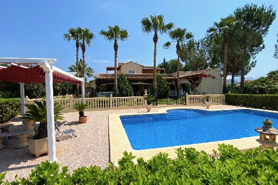 Finca in Denia zu verkaufen, Wohnfläche 250 m², Baujahr 2003, Zustand gepflegt, + Fussbodenheizung, Klimaanlage, Grundstück 10700 m², 4 Schlafzimmer, 3 Badezimmer, Pool, ref.: AS-1521-3