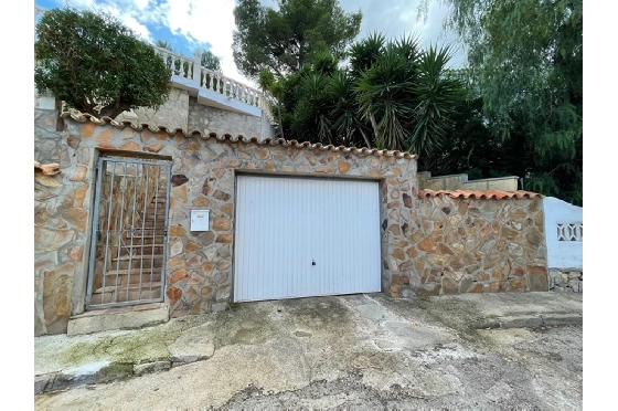 Villa in Denia zu verkaufen, Wohnfläche 152 m², Baujahr 1977, + Zentralheizung, Klimaanlage, Grundstück 813 m², 3 Schlafzimmer, 3 Badezimmer, Pool, ref.: SC-T1221-25