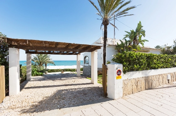 Villa in Javea zu verkaufen, Wohnfläche 240 m², Baujahr 1979, Grundstück 740 m², 5 Schlafzimmer, 3 Badezimmer, ref.: HG-3336-13