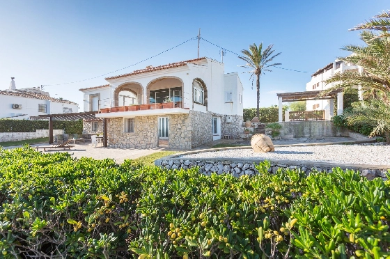 Villa in Javea zu verkaufen, Wohnfläche 240 m², Baujahr 1979, Grundstück 740 m², 5 Schlafzimmer, 3 Badezimmer, ref.: HG-3336-3