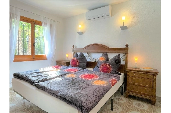 Villa in Denia(Montgo) zur Ferienvermietung, Wohnfläche 85 m², Baujahr 1972, Zustand gepflegt, + KLIMA, Klimaanlage, Grundstück 700 m², 2 Schlafzimmer, 1 Badezimmer, Pool, ref.: T-0122-11