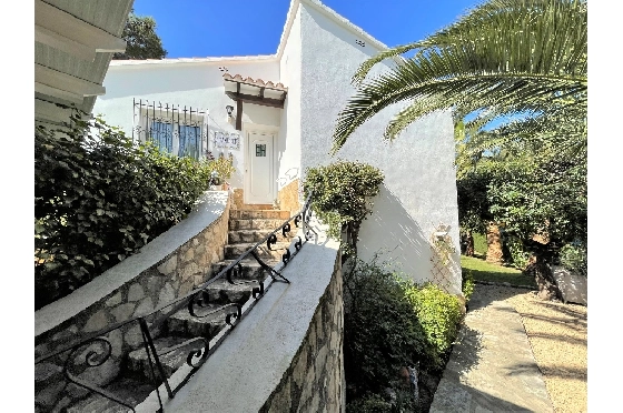 Villa in Denia zu verkaufen, Wohnfläche 220 m², Baujahr 1997, + Zentralheizung, Klimaanlage, Grundstück 915 m², 3 Schlafzimmer, 3 Badezimmer, ref.: JS-0122-25