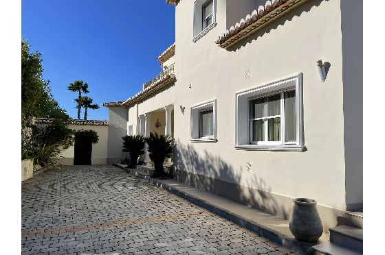 Villa in Javea zu verkaufen, Wohnfläche 468 m², Klimaanlage, Grundstück 2012 m², 4 Schlafzimmer, 4 Badezimmer, Pool, ref.: BS-3974722-39