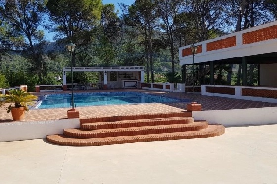 Villa in Gandia zu verkaufen, Wohnfläche 1300 m², Grundstück 200000 m², 20 Badezimmer, ref.: BS-3974641-12