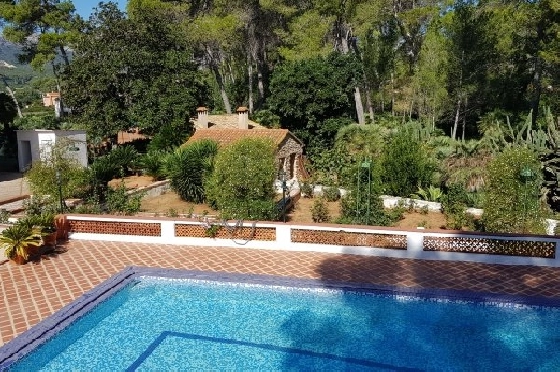 Villa in Gandia zu verkaufen, Wohnfläche 1300 m², Grundstück 200000 m², 20 Badezimmer, ref.: BS-3974641-19