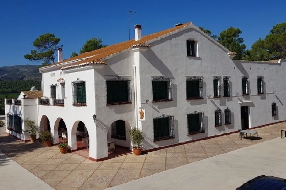 Villa in Gandia zu verkaufen, Wohnfläche 1300 m², Grundstück 200000 m², 20 Badezimmer, ref.: BS-3974641-25