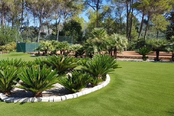 Villa in Gandia zu verkaufen, Wohnfläche 1300 m², Grundstück 200000 m², 20 Badezimmer, ref.: BS-3974641-39