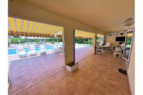 Villa in Els Poblets zu verkaufen, Wohnfläche 330 m², Baujahr 1996, + Fussbodenheizung, Klimaanlage, Grundstück 2000 m², 5 Schlafzimmer, 2 Badezimmer, Pool, ref.: JS-0322-11