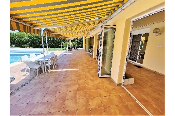 Villa in Els Poblets zu verkaufen, Wohnfläche 330 m², Baujahr 1996, + Fussbodenheizung, Klimaanlage, Grundstück 2000 m², 5 Schlafzimmer, 2 Badezimmer, Pool, ref.: JS-0322-12